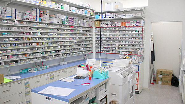 スギ薬局　戸田喜沢店の調剤室
