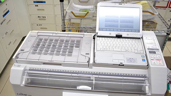 スギ薬局　西ケ原店の調剤器具