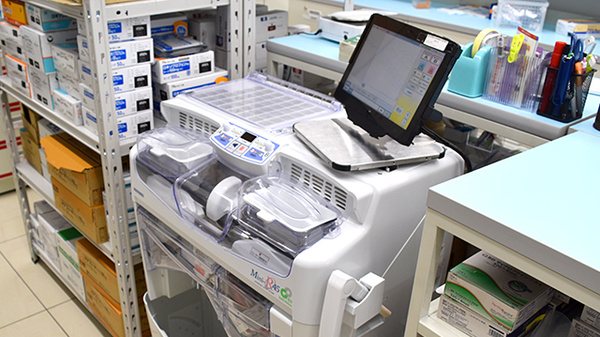 スギ薬局　福町店の調剤器具