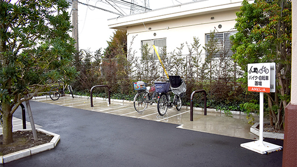 スギ薬局　寒川店の駐輪場