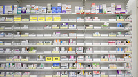 スギ薬局　茅ケ崎新栄町店の薬棚