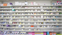 スギ薬局　北本南店の薬棚