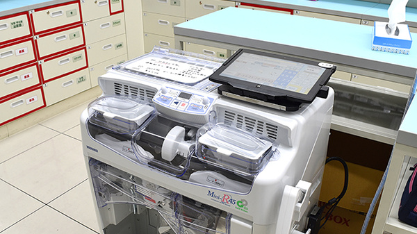 スギ薬局　天王寺細工谷店の調剤器具