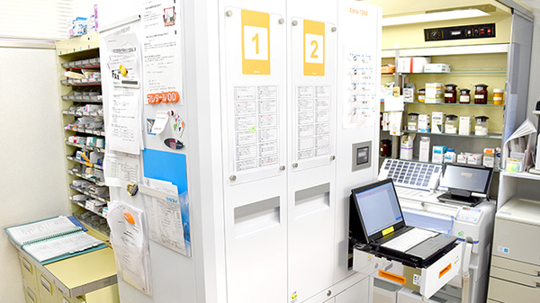 しあわせ薬局　片桐店の調剤器具