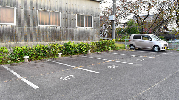 エール調剤薬局犬山羽黒店の駐車場