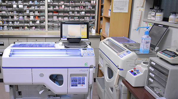 和容堂薬局の調剤器具