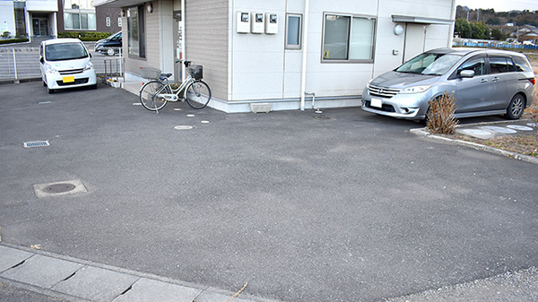 プラス薬局　藤岡白石店の駐車場