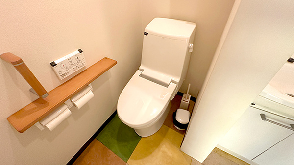 レモン薬局のお手洗い