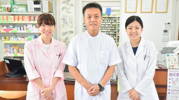 自然堂つるや薬局西高田店の薬剤師/スタッフ