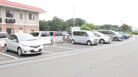 クローバー薬局本店の駐車場