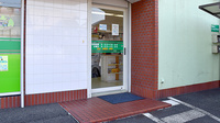 パートナー　大美野薬局の入口