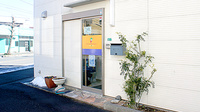 タカノ薬局の入口