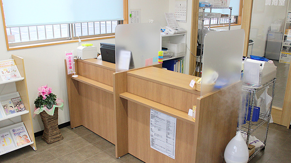 市原薬局 大芝店の受付/カウンター