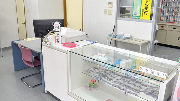 江南スマイル薬局の受付/カウンター