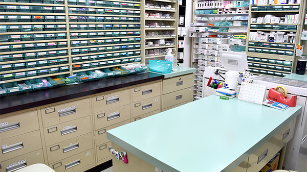コメノ薬局の調剤室