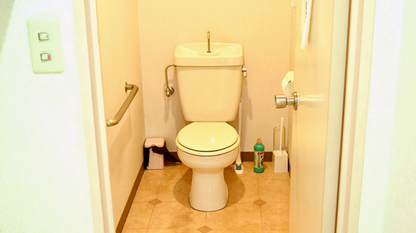 あんだち薬局のお手洗い