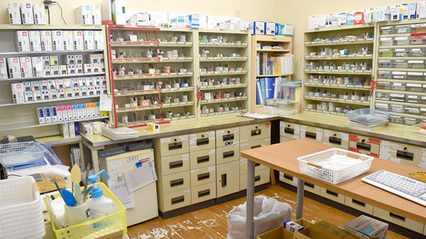 あけぼの薬局　尼崎栗山町店の調剤室