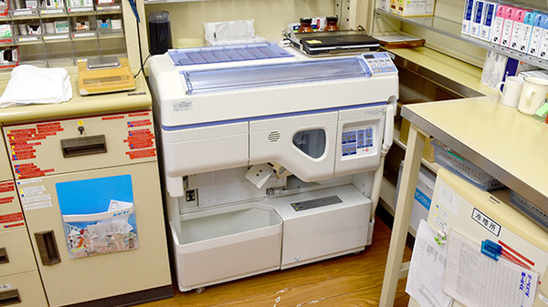 あけぼの薬局　尼崎栗山町店の調剤器具