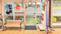 あけぼの薬局　千林店の入口