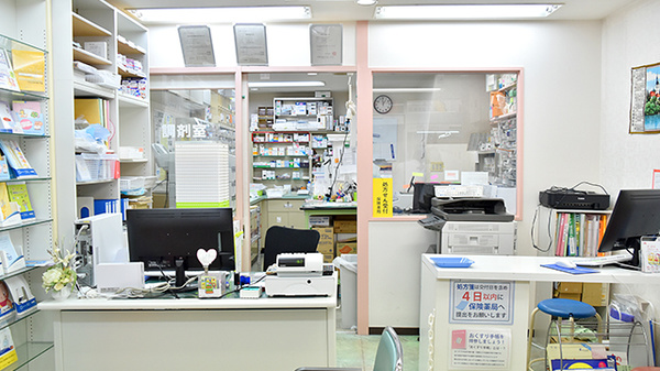 あけぼの薬局　千林店の受付/カウンター