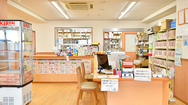 ak薬局立花店の受付/カウンター