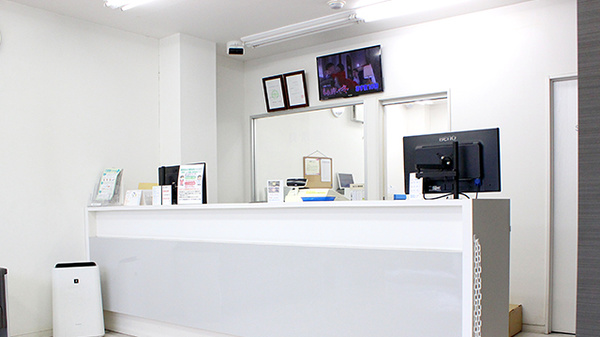 プラチナ薬局ならしのSC前店の受付/カウンター