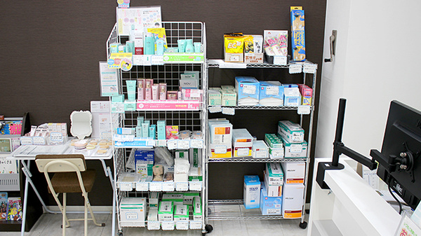 プラチナ薬局京成大久保店の雑貨品