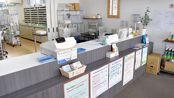 シンコー薬局　六名店の受付/カウンター