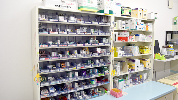 はぁと調剤薬局の薬棚