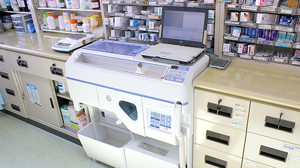 はなまる薬局の調剤器具
