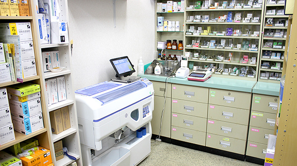 ら・ふらんす調剤薬局　成沢店の調剤室