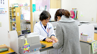 ら・ふらんす調剤薬局　成沢店の作業風景