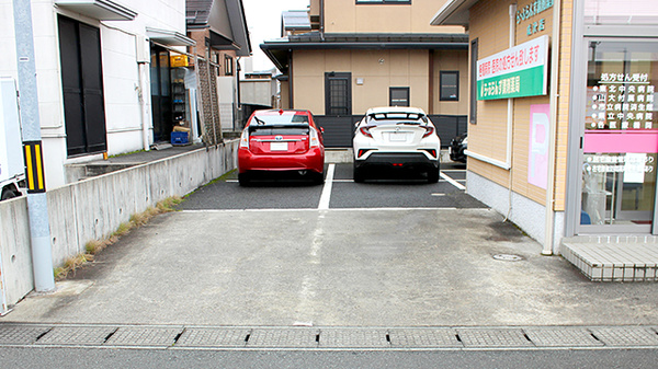 ら・ふらんす調剤薬局　成沢店の駐車場