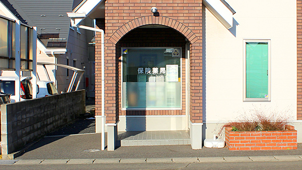 さくら調剤薬局鈴川店の入口