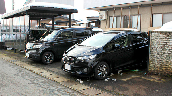 もがみがわ調剤薬局の駐車場