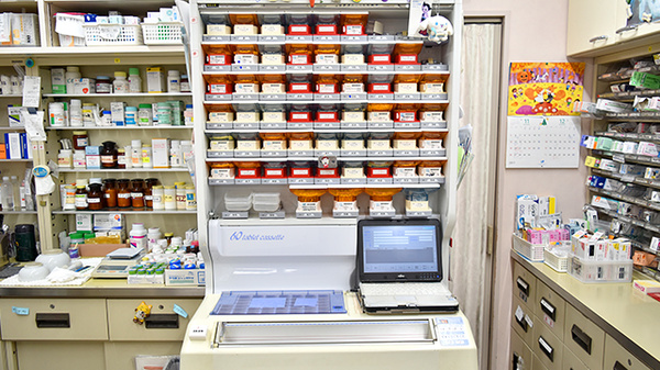 ヤマモト調剤薬局の調剤器具