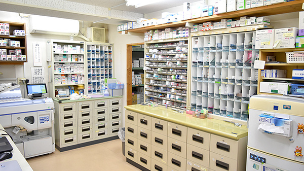 あさひ薬局の調剤室