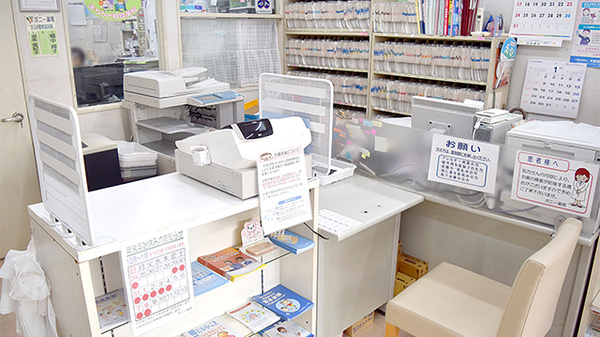 ポニー薬局の受付/カウンター