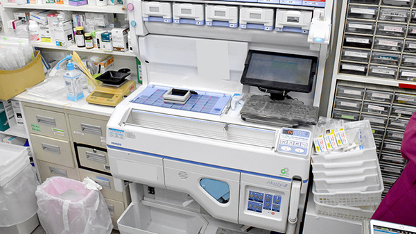鈴木薬局　所沢店の調剤器具