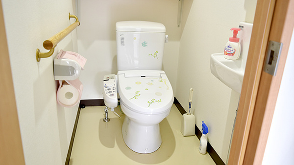 鈴木薬局　西浦和店のお手洗い