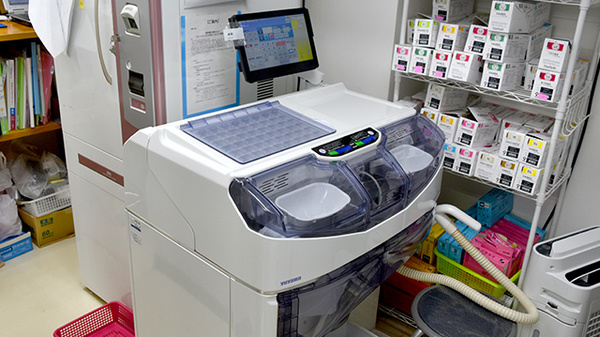 鈴木薬局　西浦和店の調剤器具