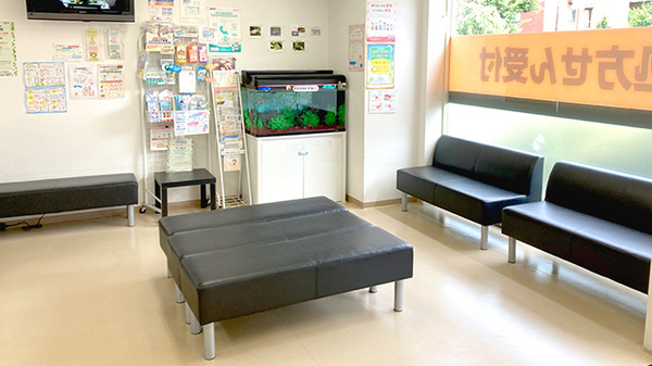 南山堂薬局北与野北口店（旧たから薬局）の待合スペース