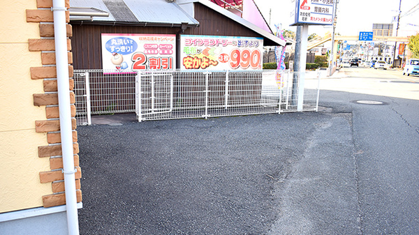 たんぽぽ薬局の駐車場