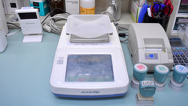 とまと薬局の調剤器具