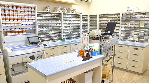 青空薬局　丸渕店の調剤室