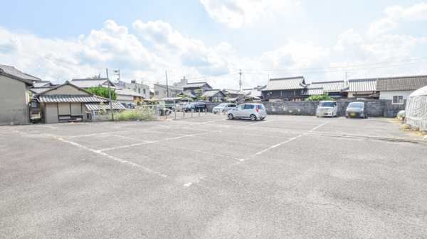 そうごう薬局　高松川東店の駐車場