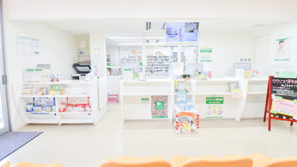 そうごう薬局　江守中店の受付/カウンター