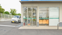 そうごう薬局　新田原調剤センター店の入口