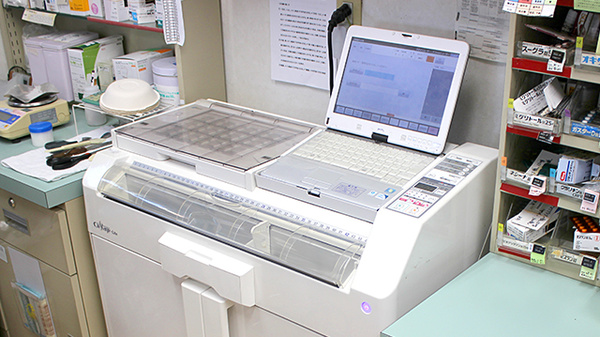 さくらい薬局　南荒川沖店の調剤器具