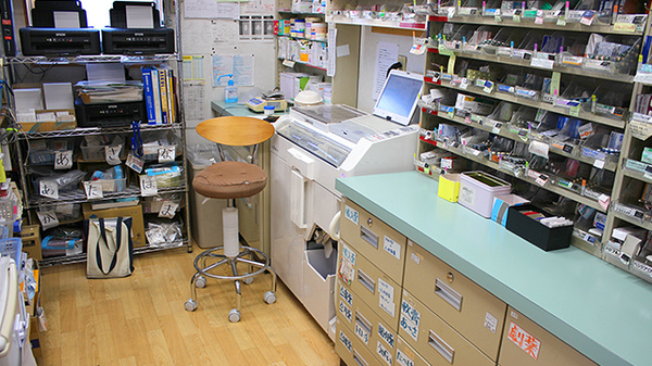 さくらい薬局　南荒川沖店の調剤室